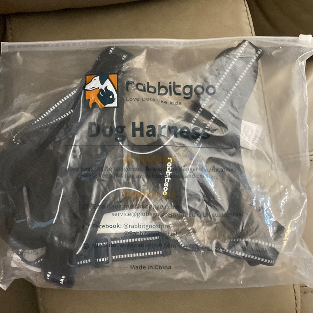 Harness for dog brand new never been used